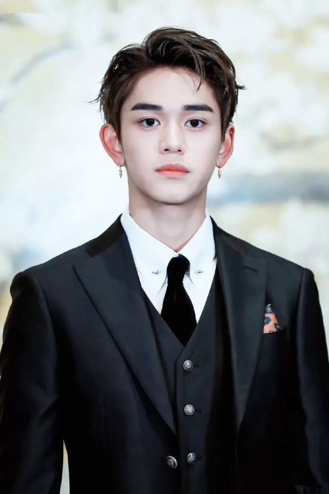 叶文昊-NCT_LUCAS