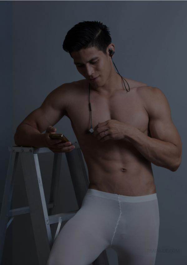 AVENUE-issue-1