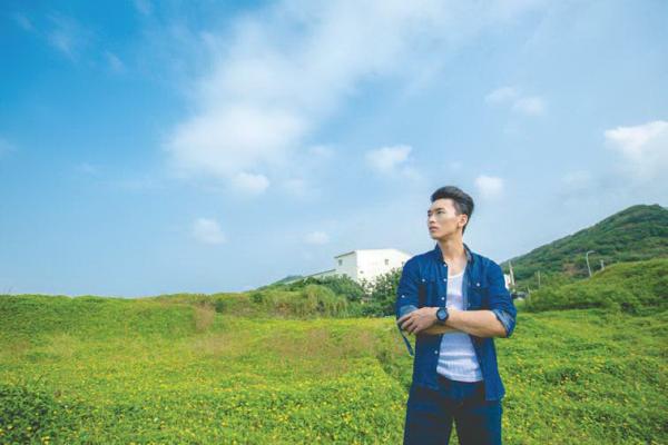 DNA-Blue-01-Andrew
