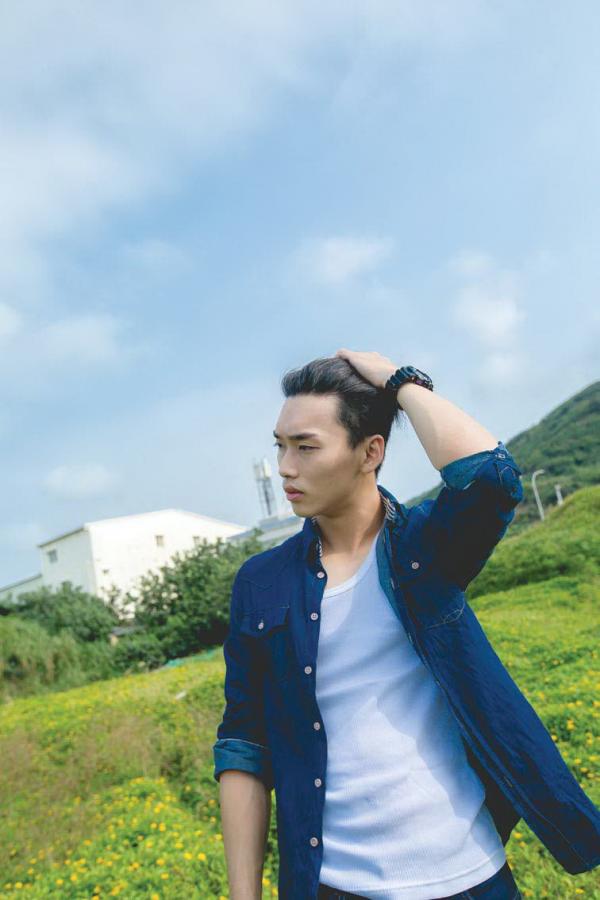 DNA-Blue-01-Andrew
