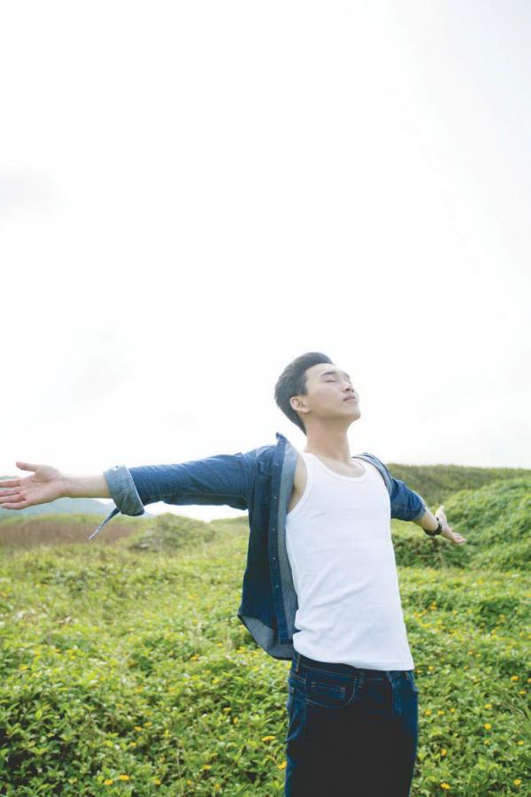 DNA-Blue-01-Andrew