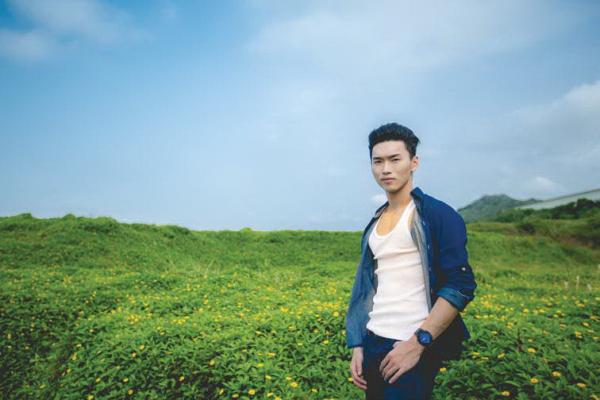DNA-Blue-01-Andrew