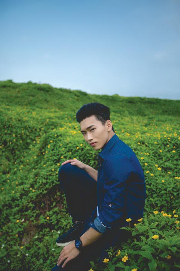 DNA-Blue-01-Andrew