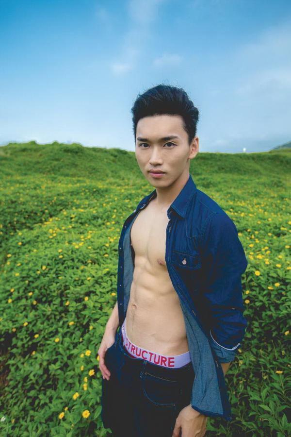 DNA-Blue-01-Andrew