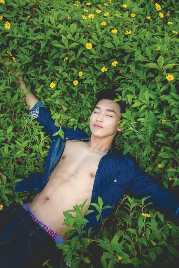 DNA-Blue-01-Andrew