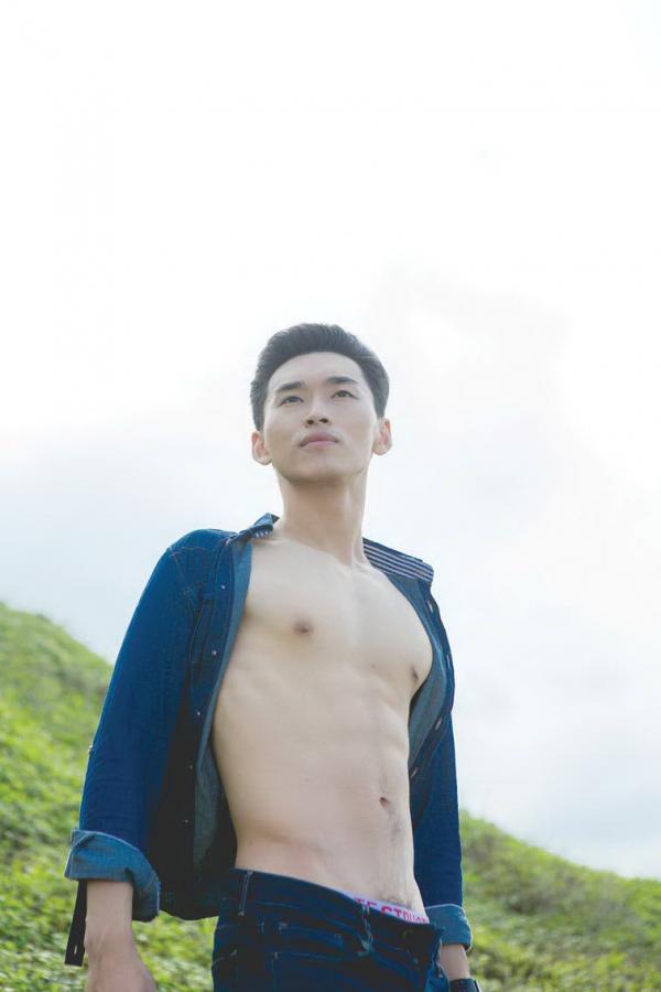 DNA-Blue-01-Andrew