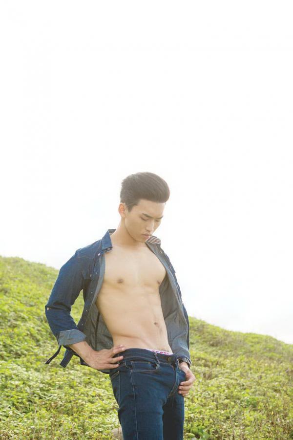 DNA-Blue-01-Andrew
