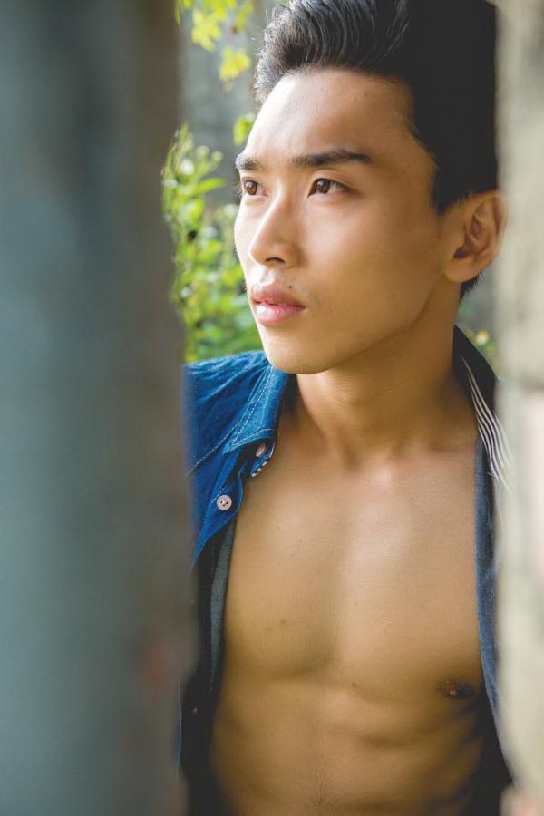 DNA-Blue-01-Andrew