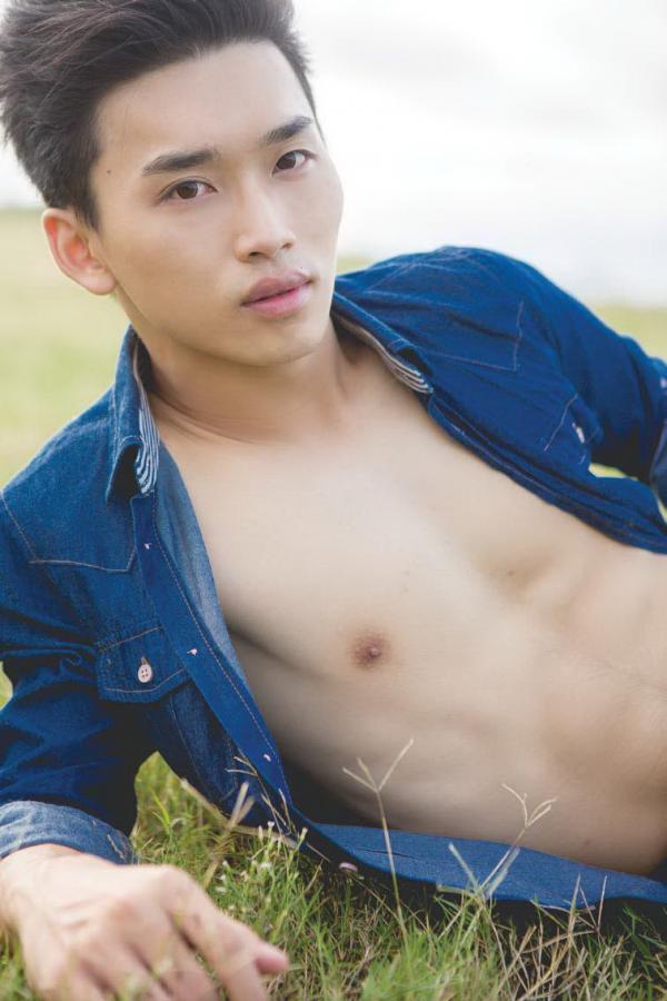 DNA-Blue-01-Andrew