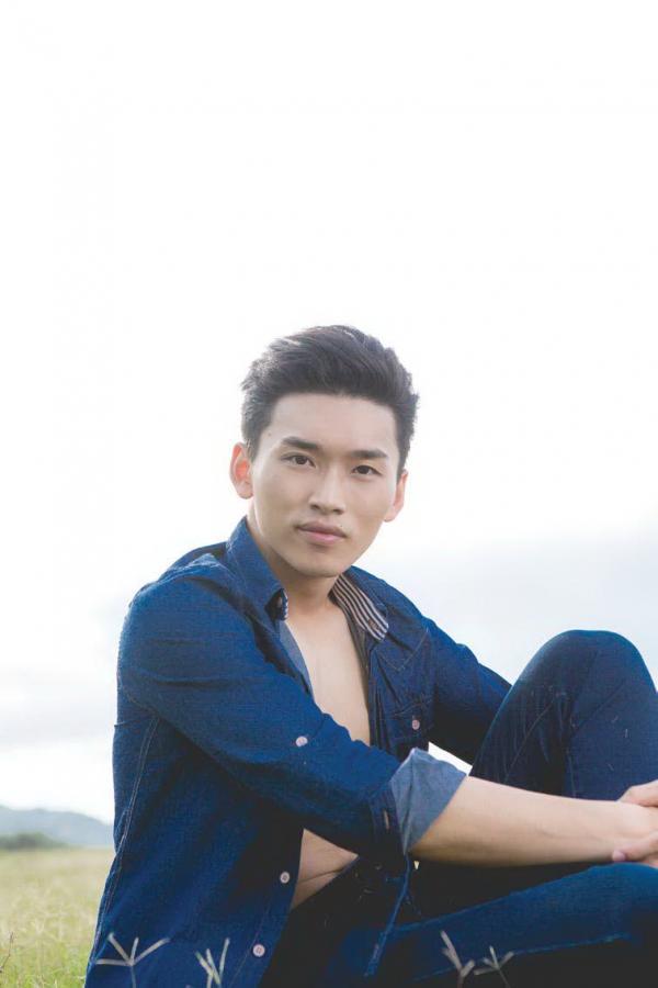 DNA-Blue-01-Andrew
