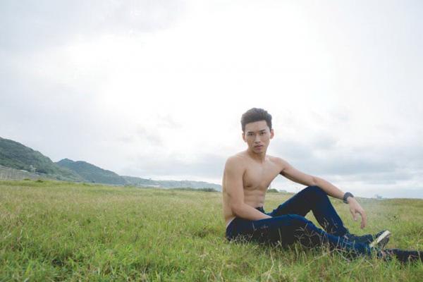 DNA-Blue-01-Andrew
