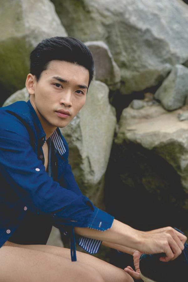 DNA-Blue-01-Andrew
