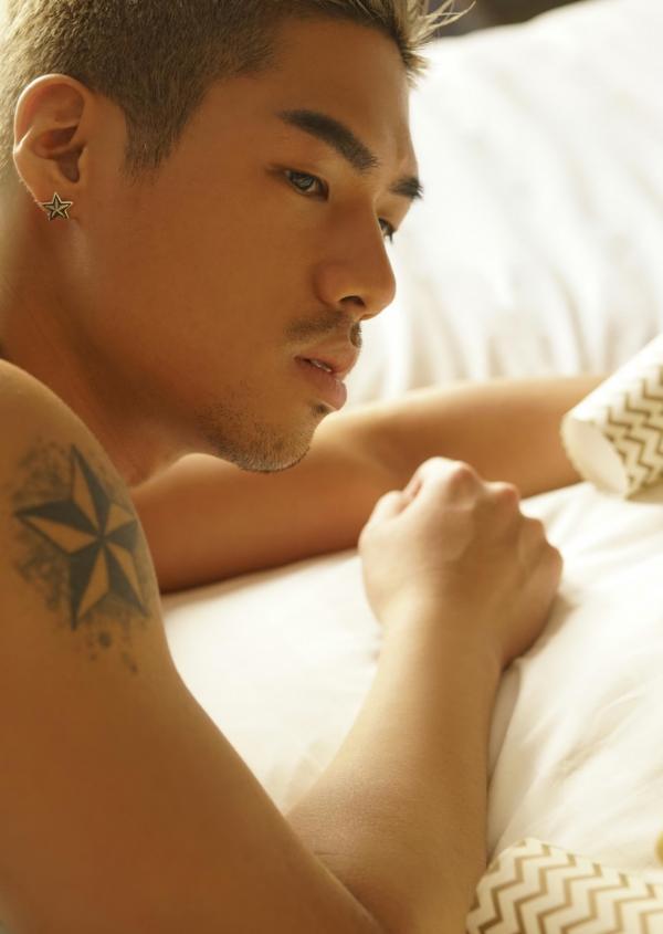 HOMME--Vol.-04