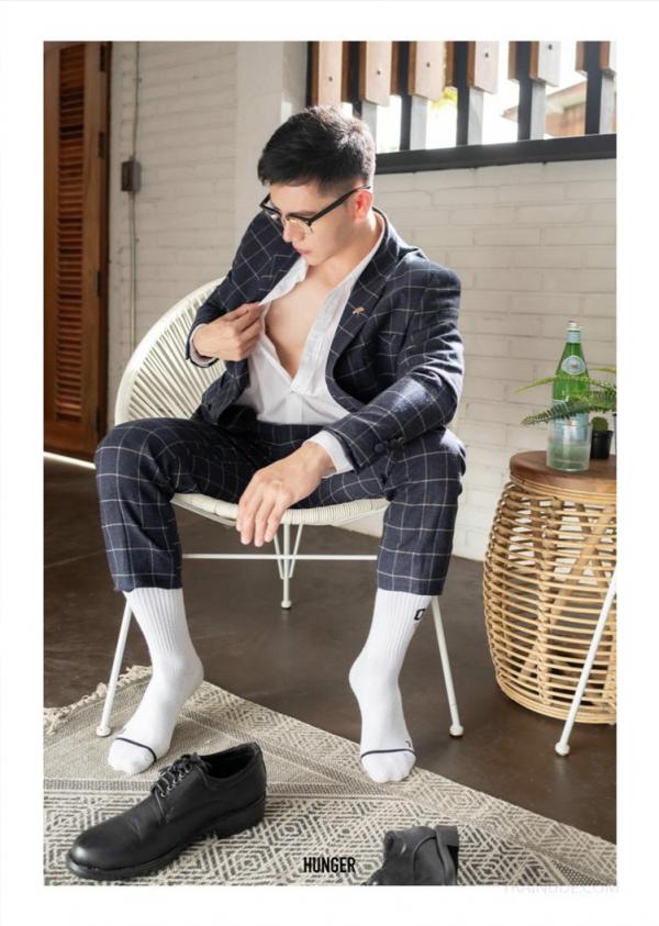 HUNGER-HOMME-No.11