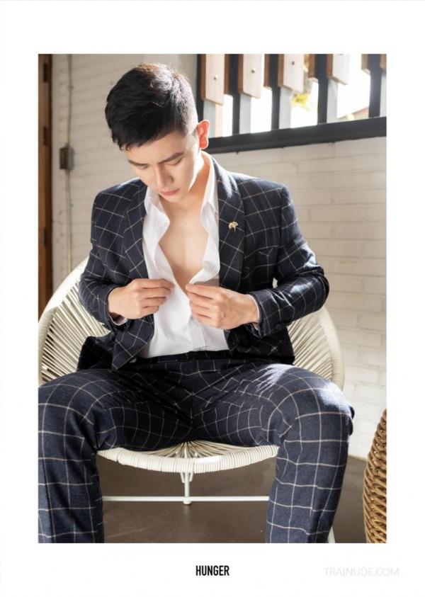 HUNGER-HOMME-No.11