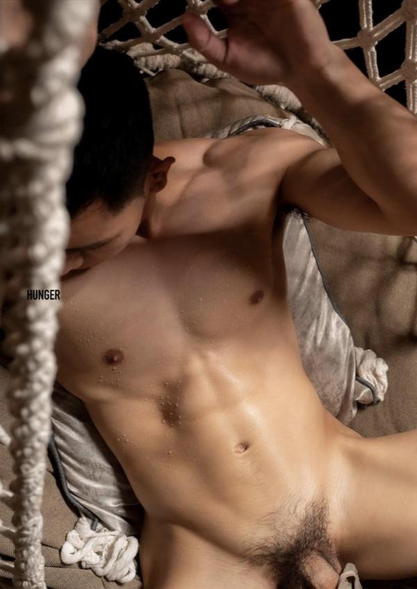 HUNGER-HOMME-No.11
