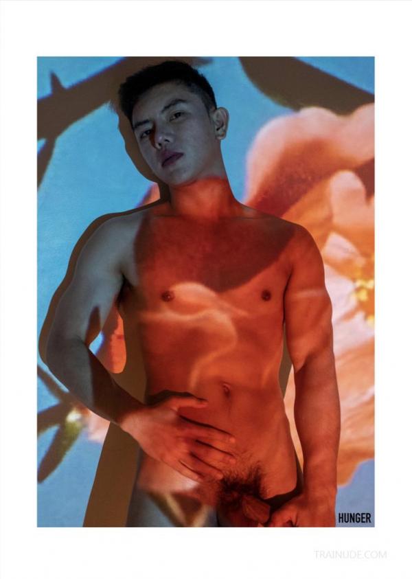 HUNGER-HOMME-No.11