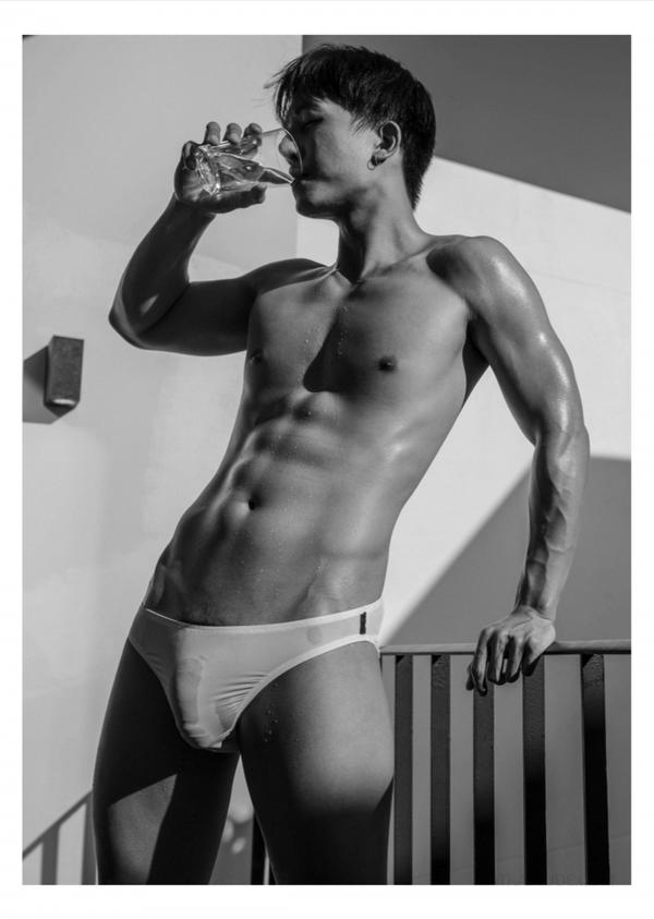 Hunger-Homme-10--KARN-Supachat