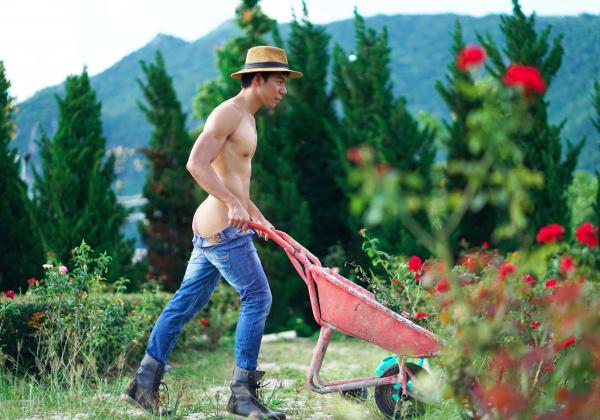 Menluscious--Issue-02---Fame-Krittapat