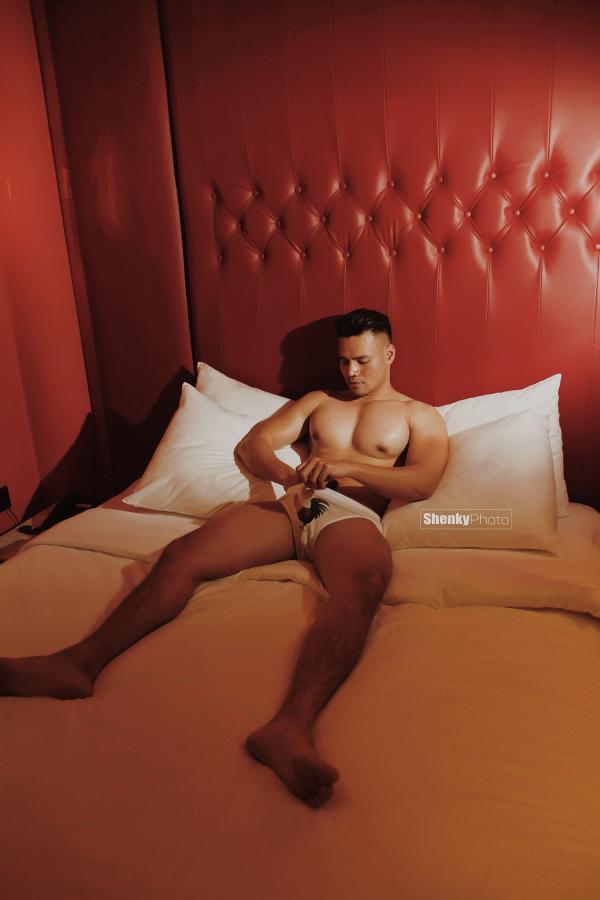 Men’s-Room-16--Mai-Quốc-Doanh-Ebook--Video