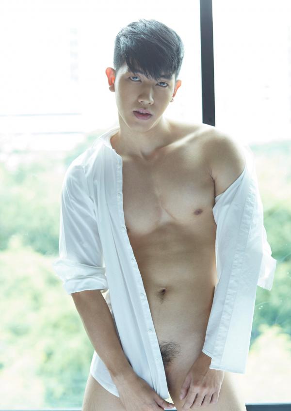 PHOTO-SET-BROTHERS-VOL.3---JAMES