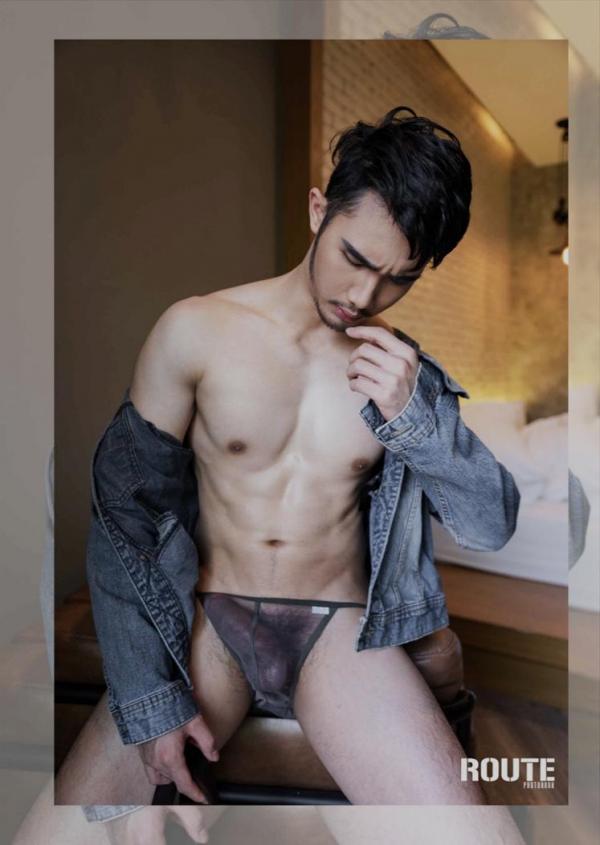 Route-Photobook-No.04-version-nude-Ebook