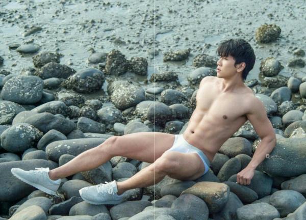 VIRILE-13--JUSTiN