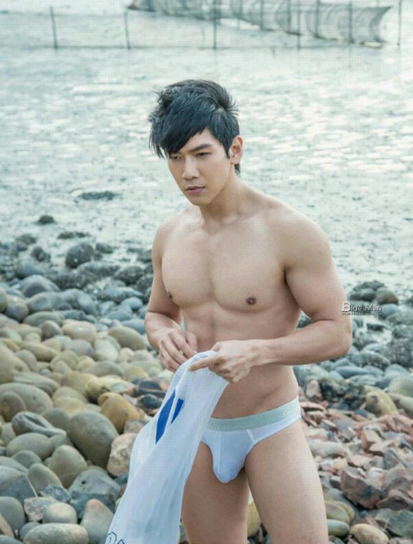 VIRILE-13--JUSTiN